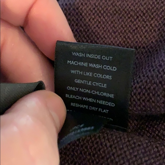 Simply Vera eggplant colored sweater, asymmetrical - Picture 8 of 8